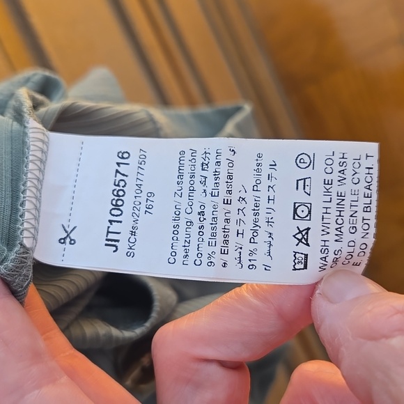 Sage Green Ribbed Faux Button Tank Top XS Minimalist Shein - Picture 10 of 10